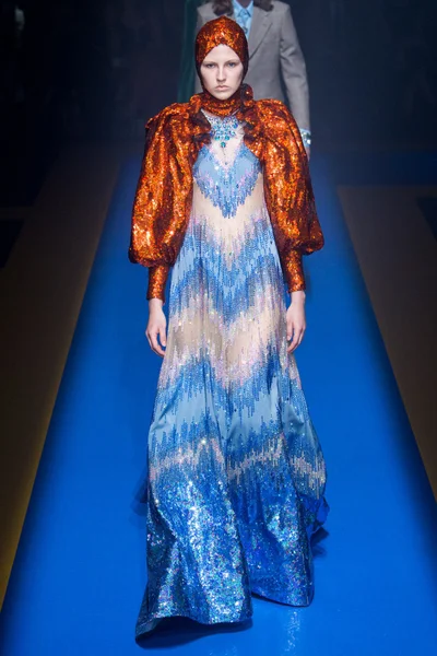 Look 82